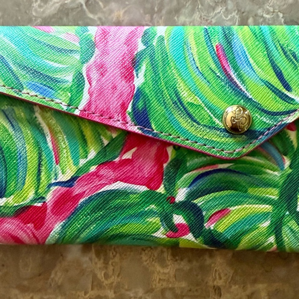 Lilly Pulitzer Green and Pink Tropical Sunglasses Case-Foldable - Picture 2 of 7